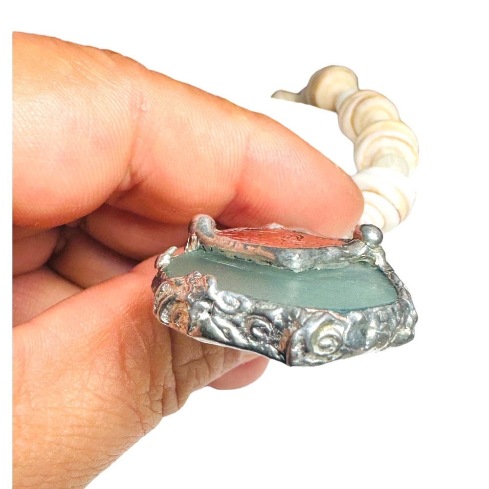 VNTG Hawaiian Heishi Puka Shell Necklace W/ Sea Glass & Copper Mermaid Pendant - Picture 7 of 16